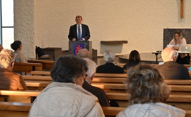 Katholische Kirchbürgerschaft sagt Ja zur Prüfung einer Fusion mit Rheineck