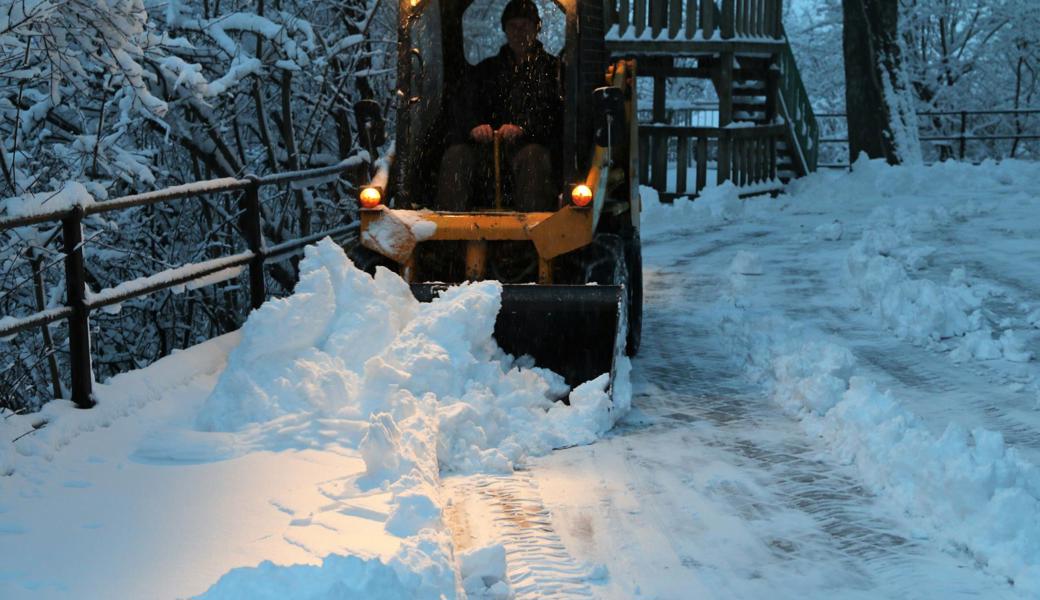 Die fleissigen Schneepflüger sind im Dauereinsatz.