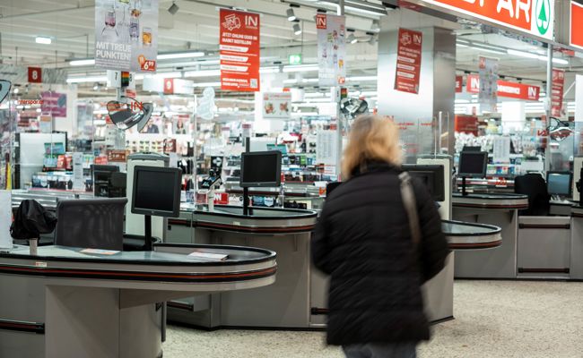 Jugendliche zündelten im Messepark und lösten Brand aus: Interspar musste evakuiert werden