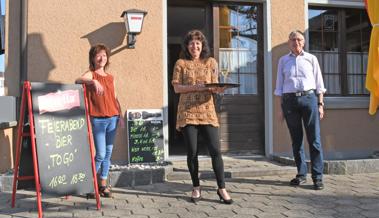 Vorstand steht hinter seiner Wirtin