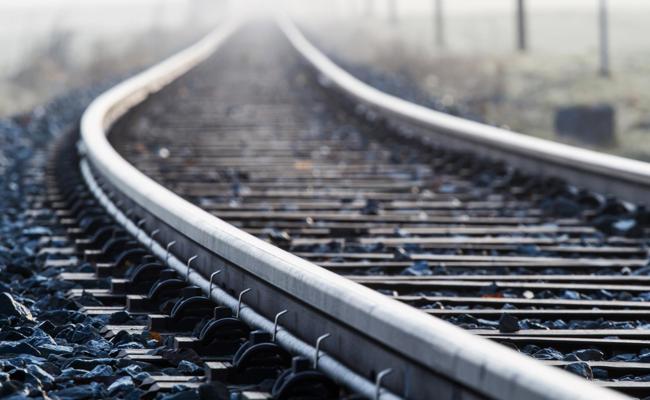 Velofahrerin stürzt wegen Bahnschiene