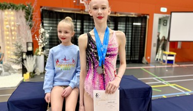 Gold und Silber für Leni Leufen beim Wintercup in Domat/Ems