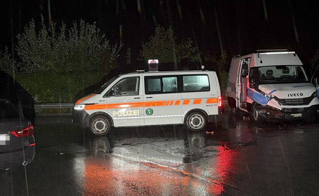 St.Galler Polizei folgte gestohlenem Lieferwagen bis in den Kanton Zürich