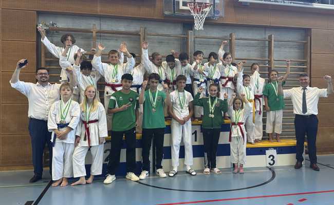 Altstätter Karatekas räumen ab: 18 Medaillen in Flawil