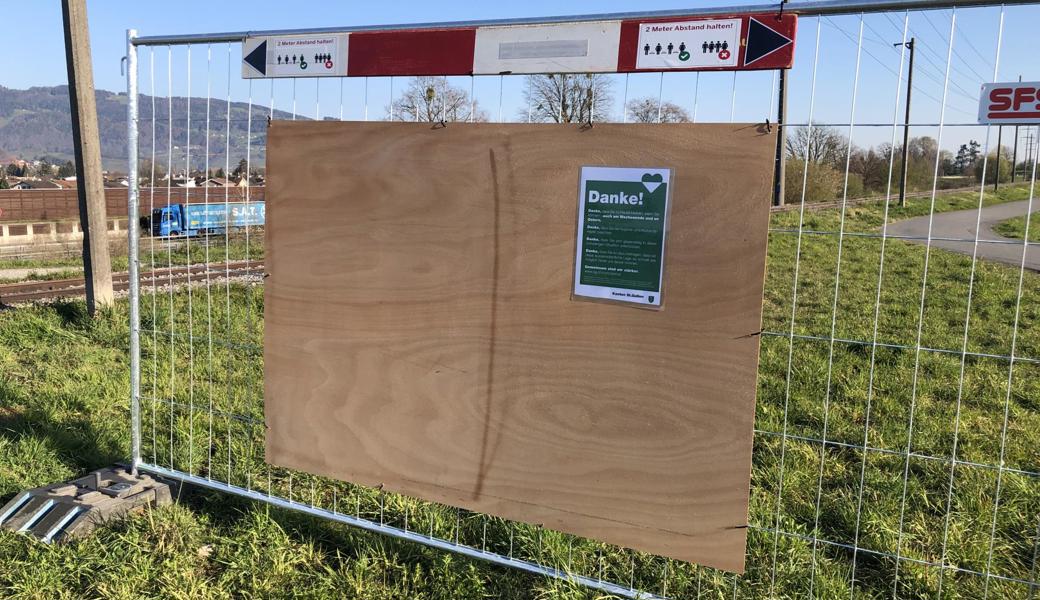 Am Montagmorgen fehlte das BAG-Plakat mit den Hinweisen "So schützen wir uns".