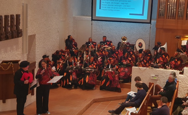 Regionaler Fasnachtsgottesdienst mit den Guggensuuser
