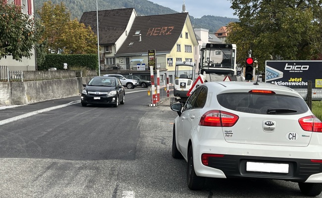 Kein Ende in Sicht: Bauarbeiten an der Staatsstrasse dauern bis ins nächste Jahr