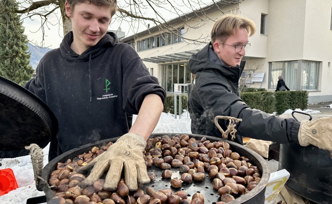 Die «Tippilzouer» kamen in Scharen an das Novembermärtli