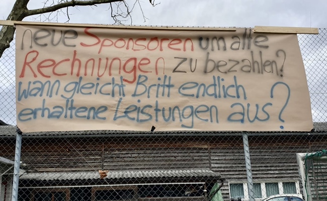 Transparente gegen die Führung des FC St.Margrethen