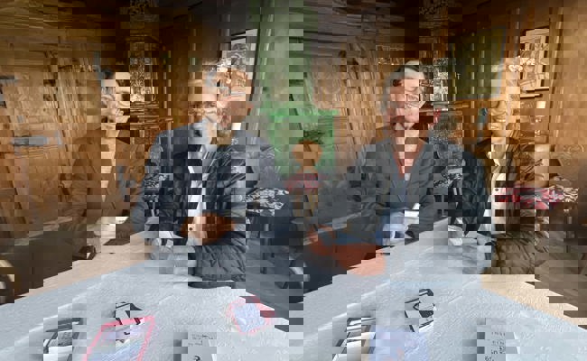 Vor zwölf Jahren gekommen, um zu bleiben: Schlossherr freut sich über Quiz