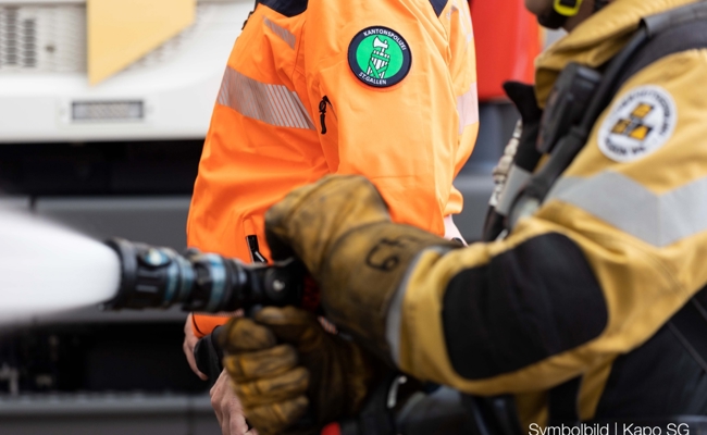 Personen waren Rauch ausgesetzt: USV-Batterie war schuld