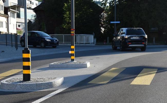 Beim Abbiegen verunfallt (2)