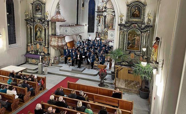Musikgesellschaft spielte abwechslungsreiches Adventskonzert