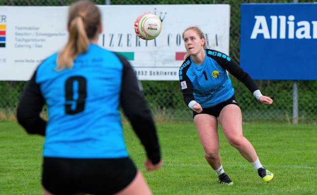 Die Diepoldsauer Faustballerinnen mit Chance auf Revanche