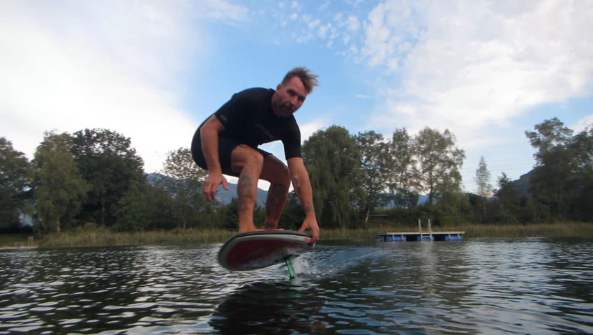 Neuer Surftrend am Baggersee