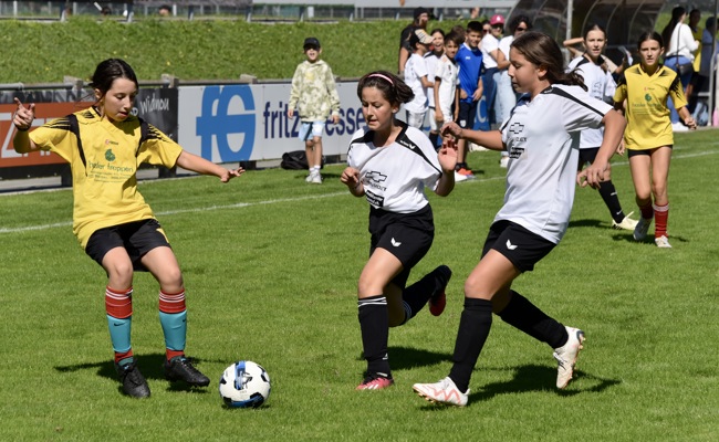 Ein neuer Sponsor und ein Rekord für das Schulfussballturnier