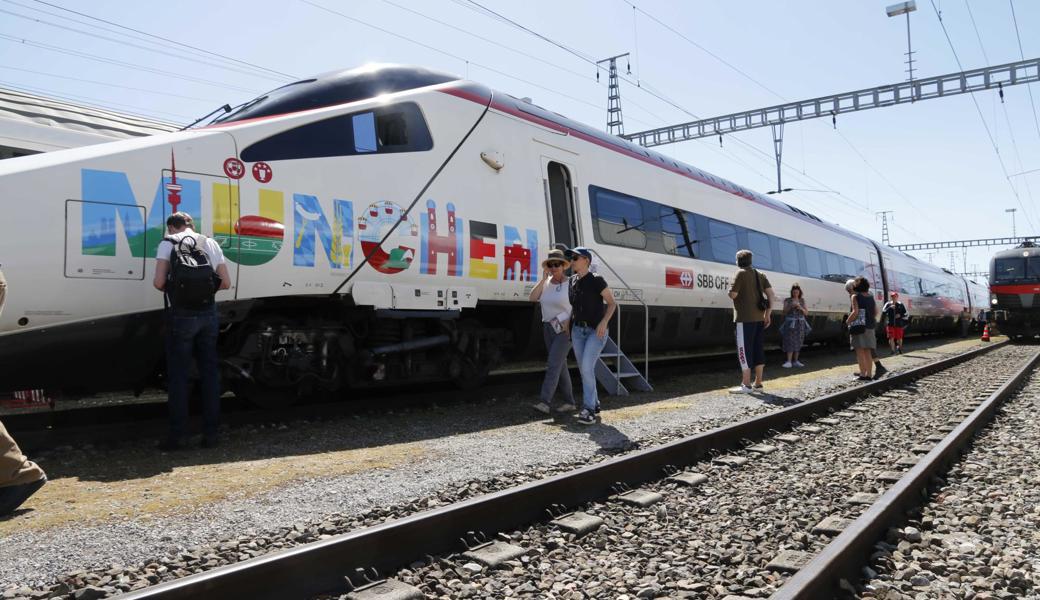 Das Motto «ÖV ohne Grenzen – grenzüberschreitender Verkehr» verwandelte das Bahnhofareal in ein Paradies für Zug-Fans. 
