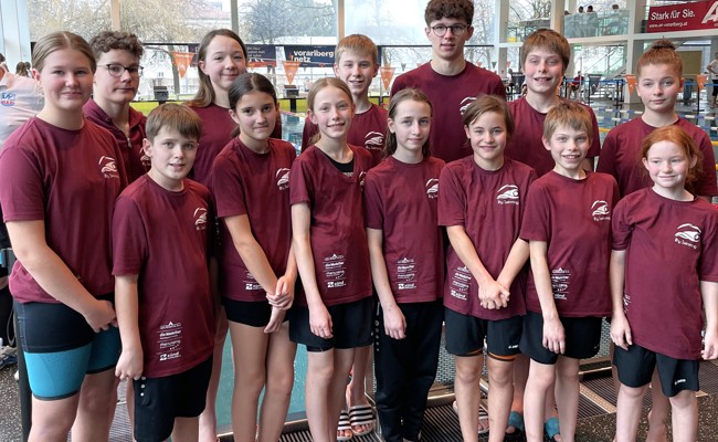 Nachwuchs von Rhy Swimming holt elf Podestplätze und 44 neue Bestzeiten