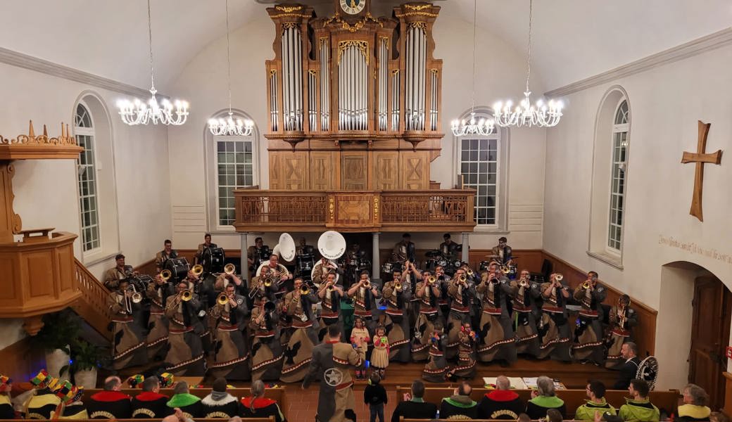Die Burgtätscher begeisterten mit ihrer Musik Jung und Alt.