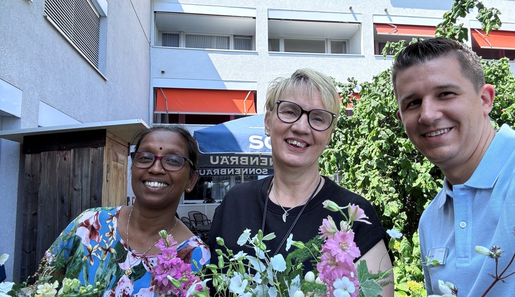Langjähriges Engagement mit Herz: Zwei Mitarbeiterinnen geehrt
