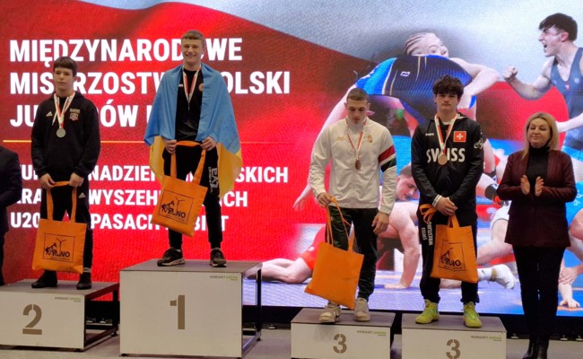 RCOG-Ringer Tinio Ritter gewinnt in Polen Bronze