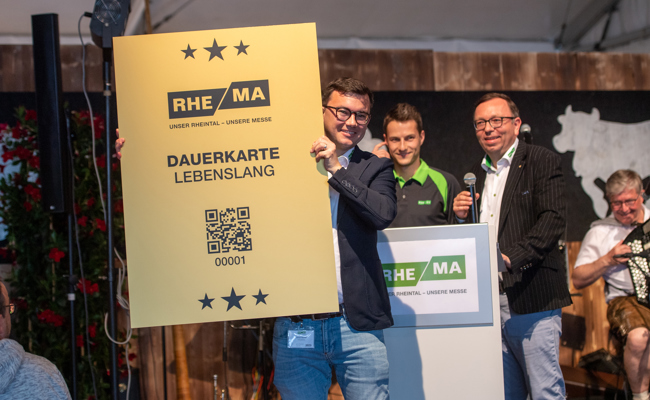 Abschiedsgeschenk für Simon Büchel: Lebenslang gratis an die Rhema