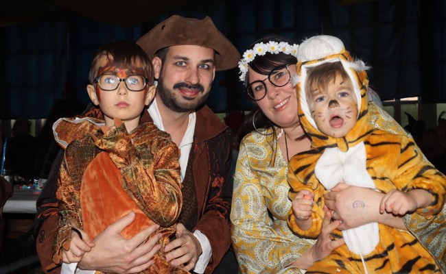Am Kindermaskenball feierten Gross und Klein die Fasnacht
