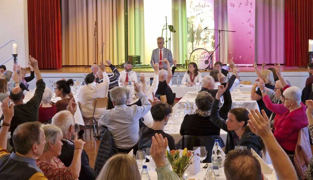 Bürgerratspräsident Bernhard Lapp durfte 96 Personen zur Versammlung begrüssen.
