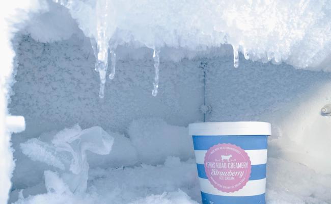 Ice Ice Baby! Gefrierfach abtauen: So geht es schnell und richtig