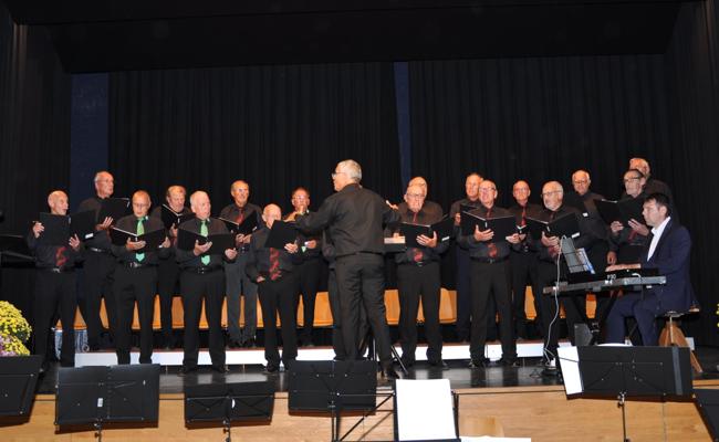 Männerchor begeisterte mit Herbstserenade