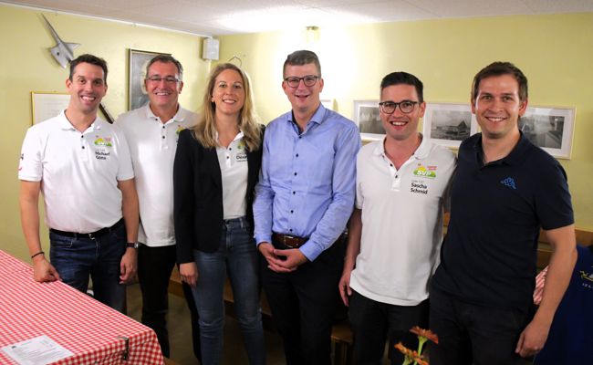 SVP besucht historische Heldsbergfestung