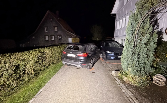 15-Jähriger unternimmt eine nächtliche Spritztour und knallt in ein anderes Auto