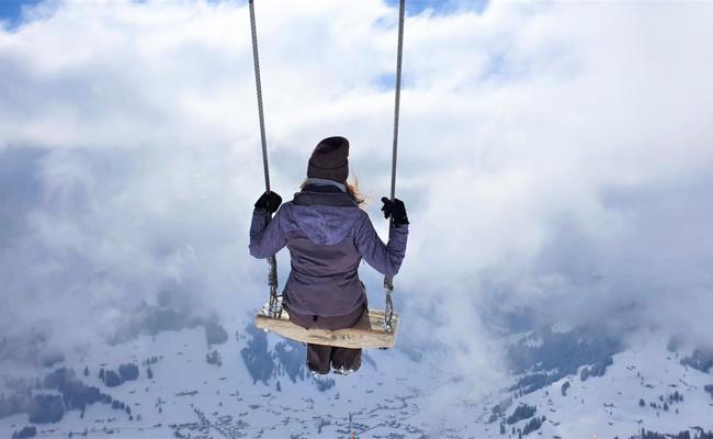 Ausflugstipp Berner Oberland: James Bond, riesige Schaukel und Spiegelhaus in fünf Tagen