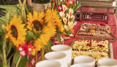 Gefeiert wird am späten Morgen, verbunden mit einem Brunch