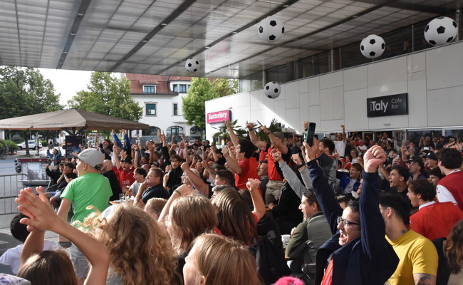 «Immer wieder Österreich» – rot-weiss-rote WM-Euphorie beim Brunch in Lustenau