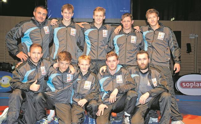 Cup-Kampf mit acht Teams