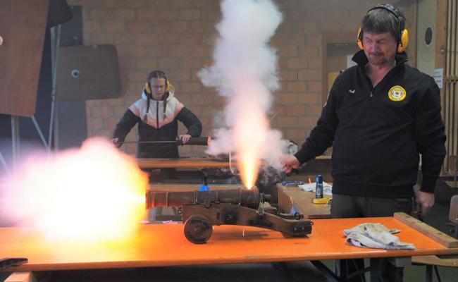 Die Meister an der Kanone gesucht und gefunden