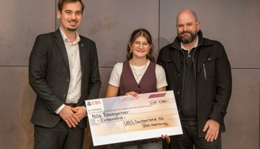 Humorvolle Laudationes und Applaus: Kanti ehrte beste Abschlussarbeiten