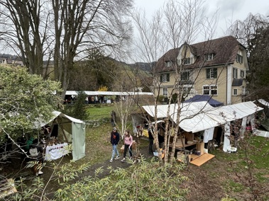 Markt im Park: Ein schöner Rundgang um die schöne Villa