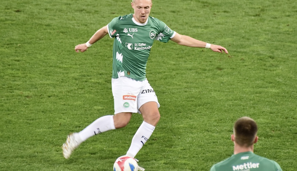 Ein Spitzenspiel beim Aufsteiger, der die Liga souverän anführt