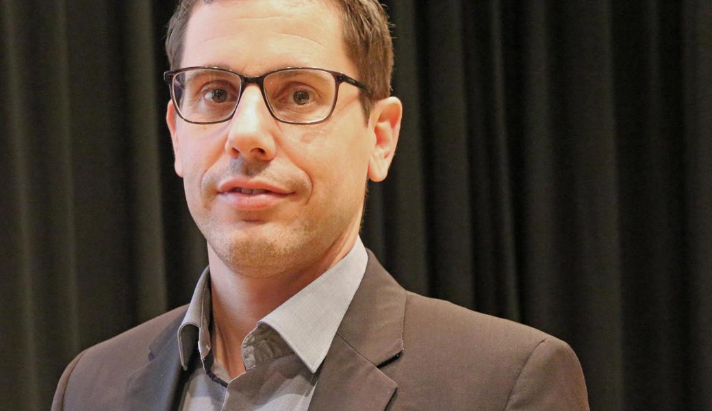 Alexander Breu, Gemeindepräsident Marbach, erläuterte die Lohnaussichten der öffentlichen Hand und Verwaltung.