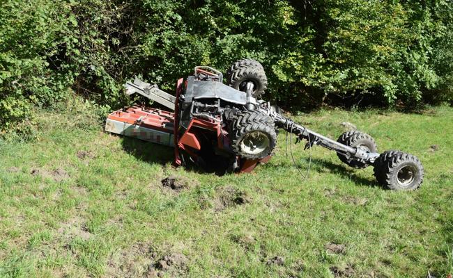 18-Jährige mit Transporter tödlich verunglückt