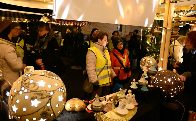 Klein, aber fein: Weihnachtsmarkt in Marbacher Wohnquartier