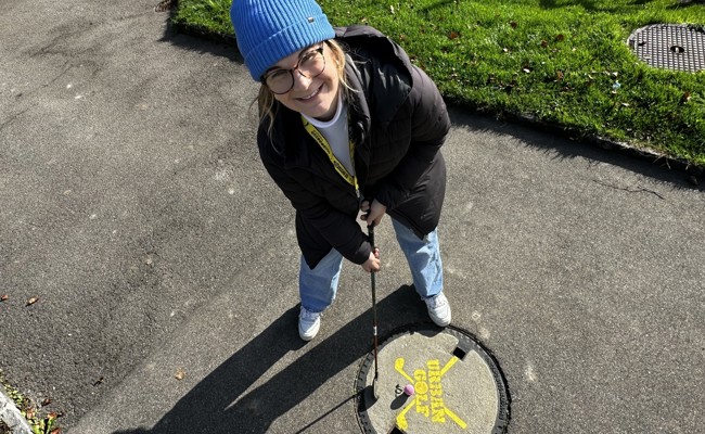 Schläger statt Stadtplan – Altstättens neuer Urban-Golf-Parcours macht Spass