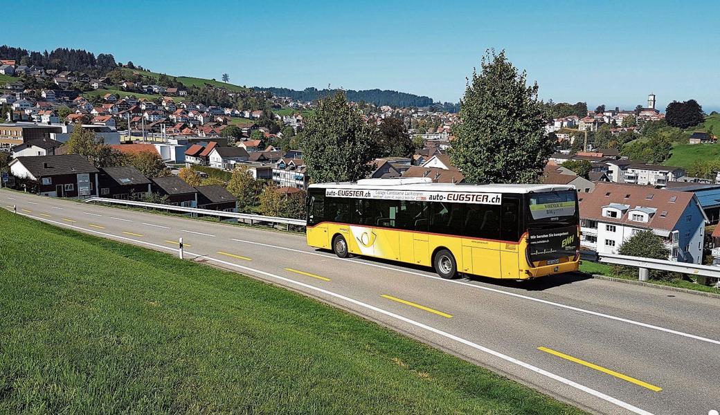Ein Postauto unterwegs von Oberegg Richtung Heiden, wo gemäss der Petitionäre keine optimalen Anschlüsse bestehen.