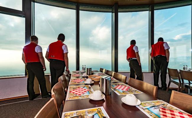 Gewinne ein Frühstück im Drehrestaurant