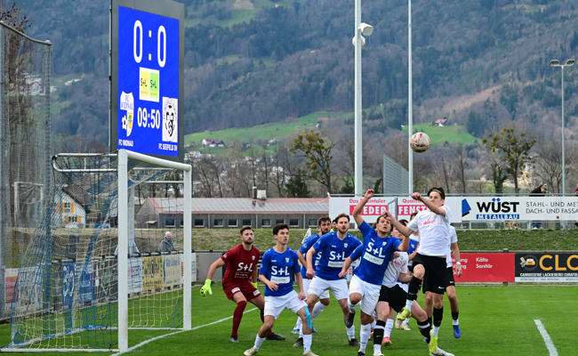 Der FC Widnau gewinnt den Spitzenkampf gegen Seefeld 2:0 und ist wieder Leader