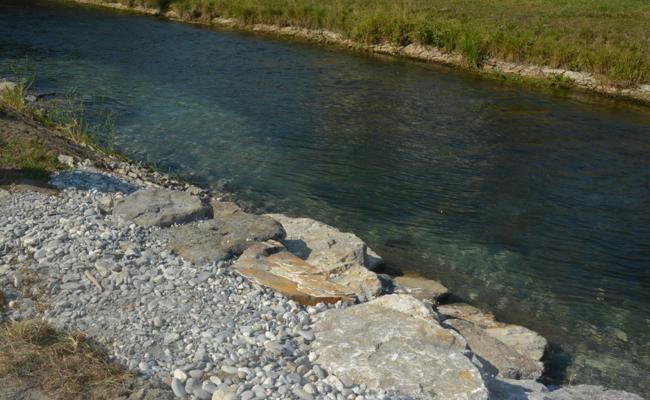Anlegestelle am Kanal in Arbeit