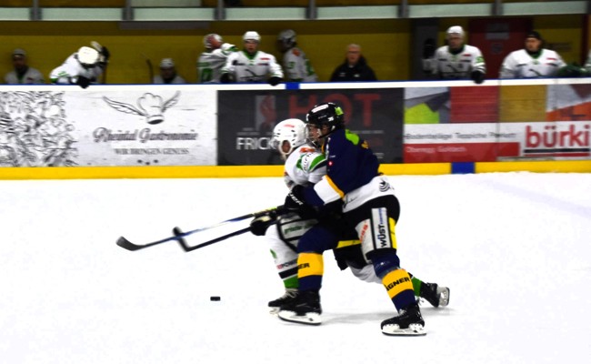 Der SC Rheintal gibt erneut Führung aus der Hand, siegt aber im Penaltyschiessen