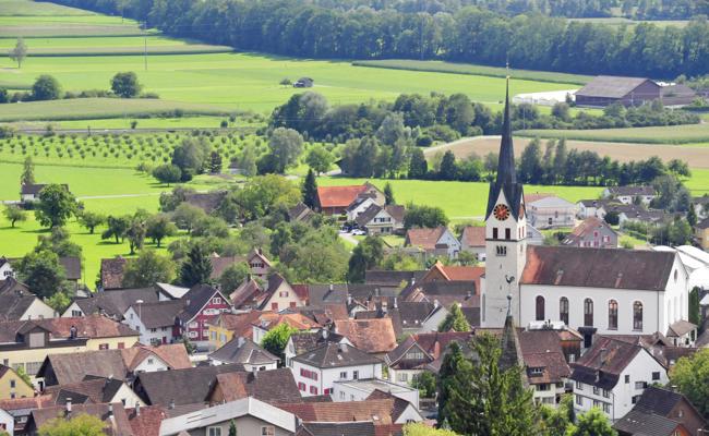 Auch in Marbach wird der Steuerfuss heruntergeschraubt